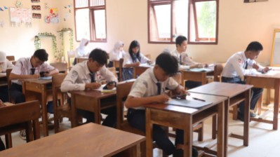 592 Calon Siswa Ikuti Tes Potensi Akademik di SMAN 1 Terbanggi Besar
