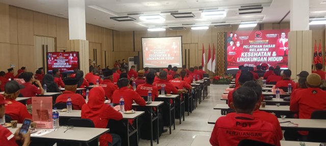 Ketua DPP Bidang Kehutanan dan Lingkungan Hidup Partai PDI Perjuangan Buka Latsar Relawan di Lampung Tengah