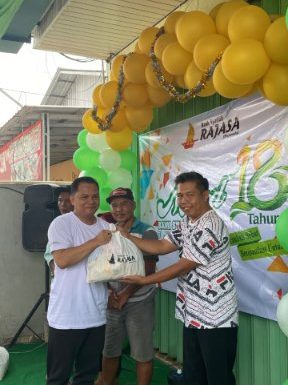Wujudkan Manfaat Milad ke-18, BPRS Rajasa Berbagi Sembako, Baksos dan Donor Darah