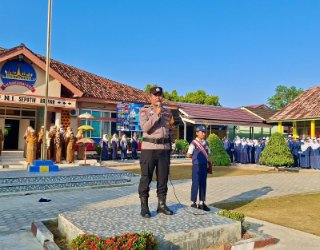 Polres Lamteng Perkuat Pembinaan Pelajar, Bhabinkamtibmas Aktif Kunjungi Sekolah